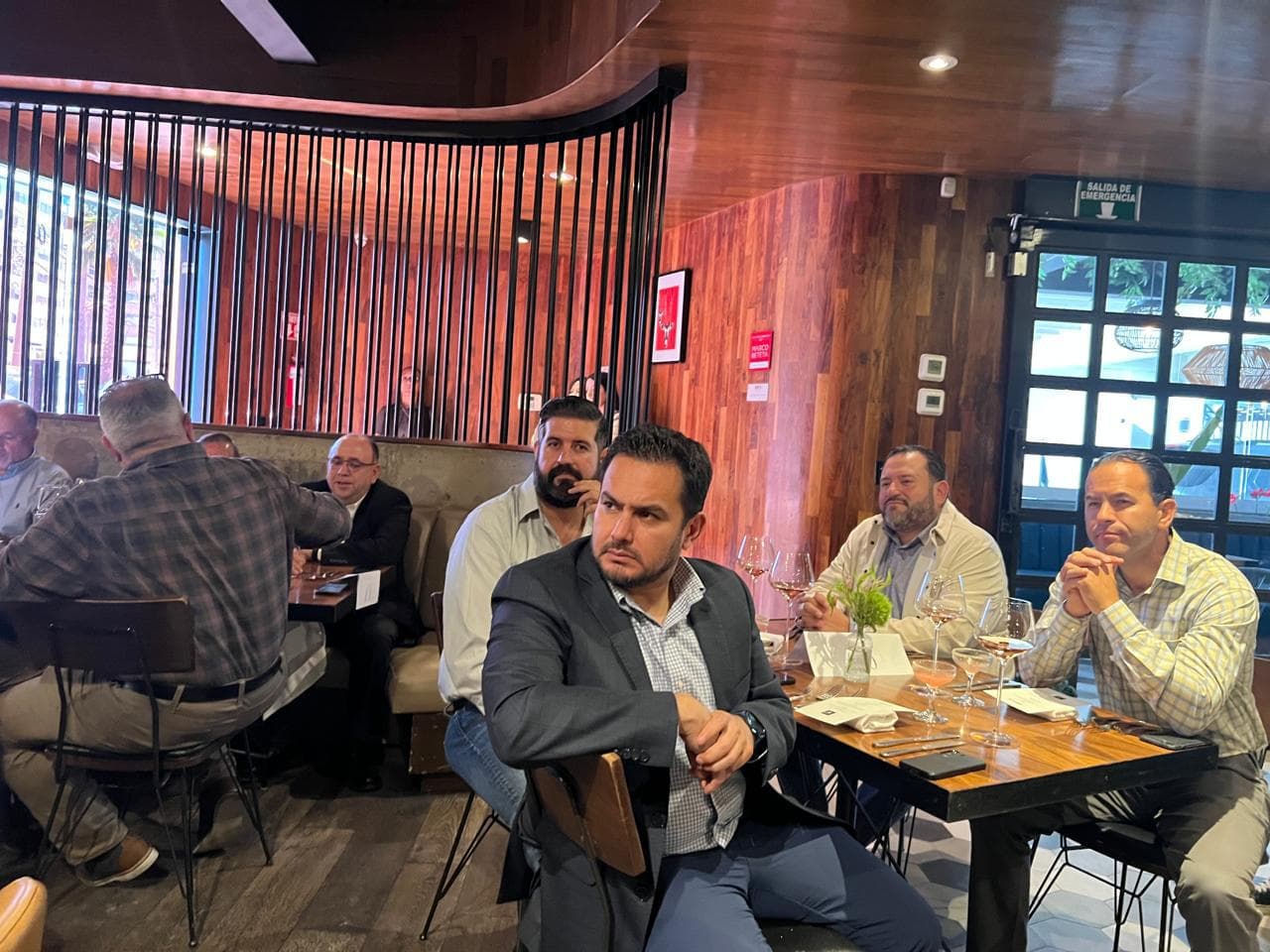 Asistentes a un encuentro de Diálogos con la Sociedad